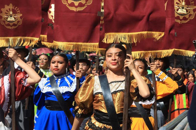 Sin incidentes y con saldo blanco el desfile cívico militar en Puebla
