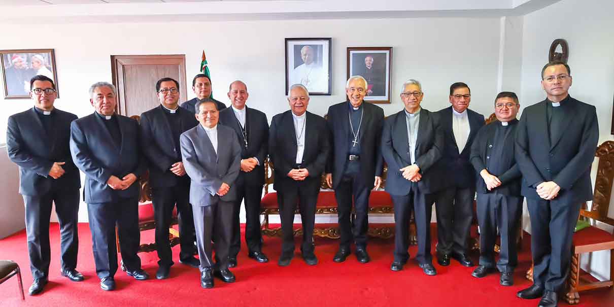 Representantes de la Iglesia poblana se presentó