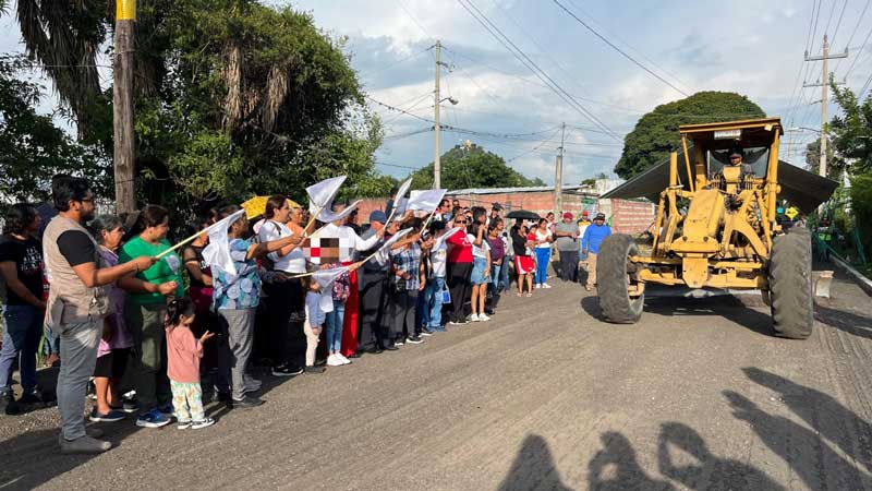 Inició rehabilitación de calle en la nueva colonia Rancho Gamboa de Atlixco