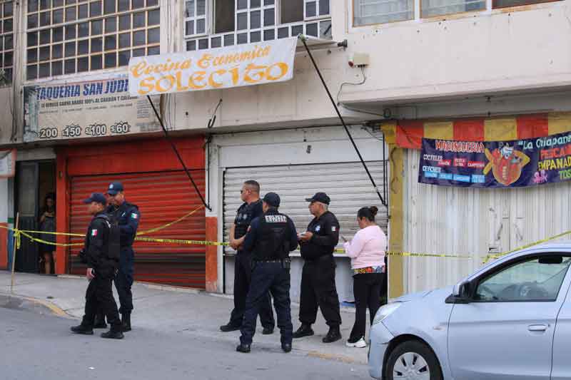 Ejecutan a custodio del penal San Miguel; sicarios huyeron en moto