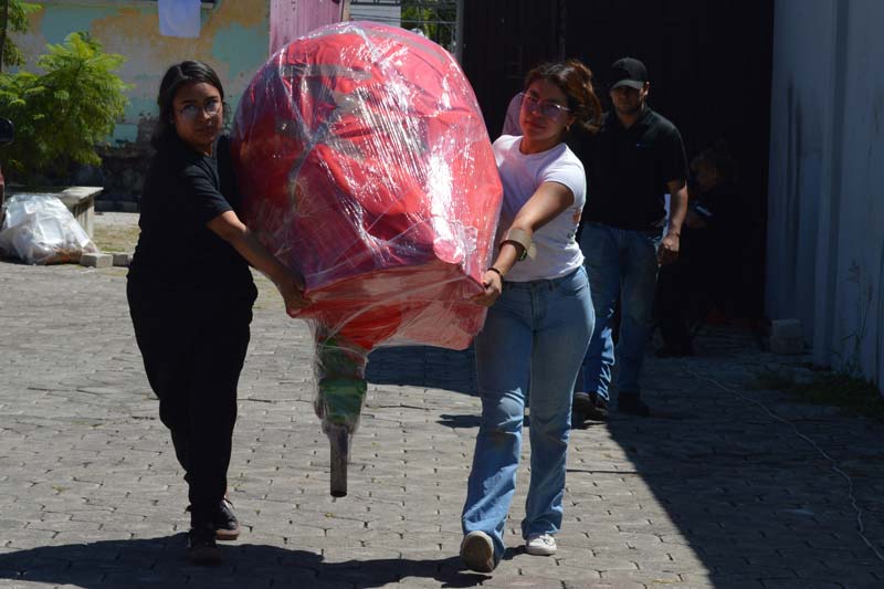 Atlixco exporta talento y tradición: Catrinas monumentales llegan a Nueva York y Colombia