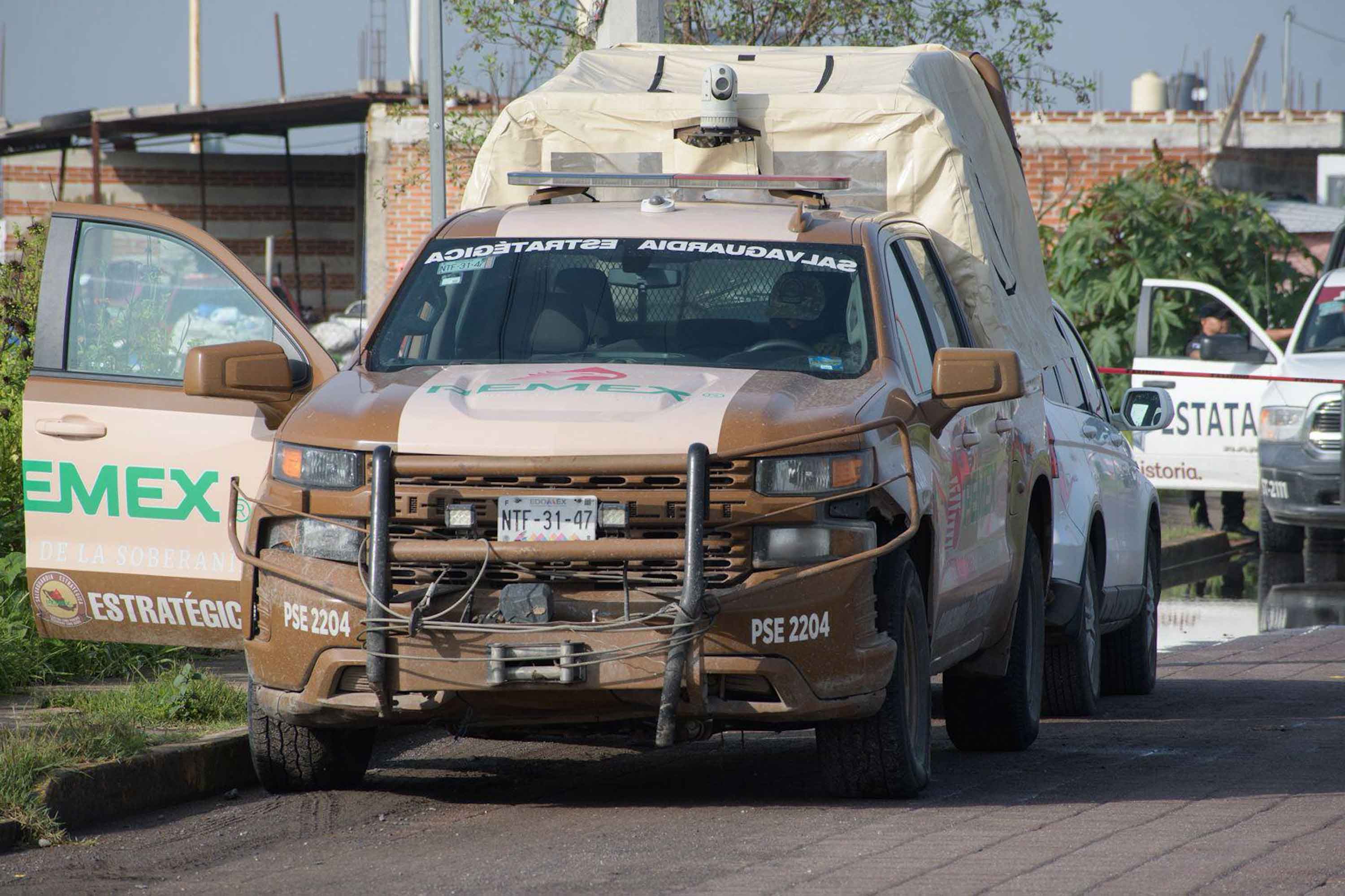 Detienen a huachicoleros con tres pipas en Coronango