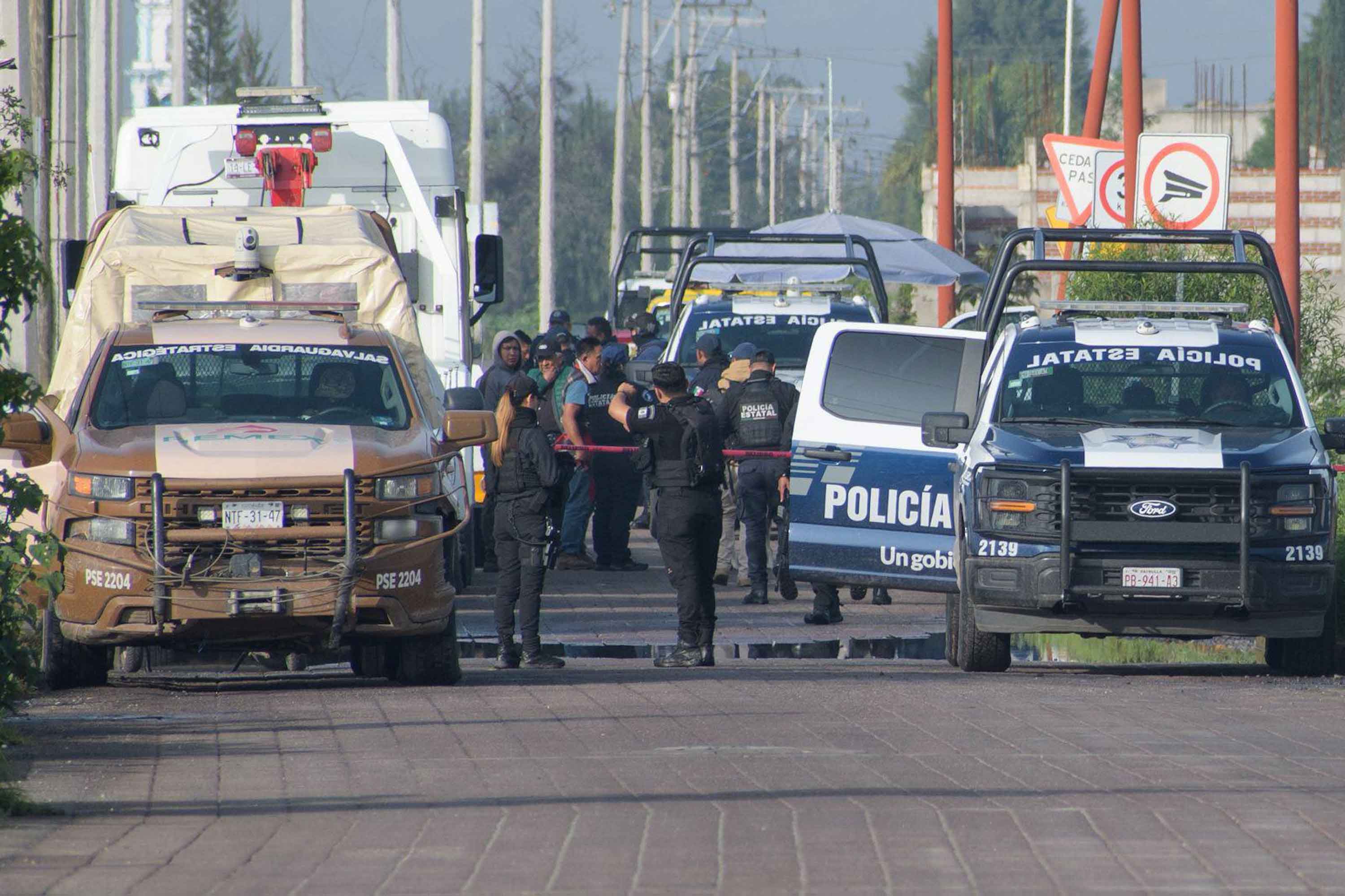 Detienen a huachicoleros con tres pipas en Coronango