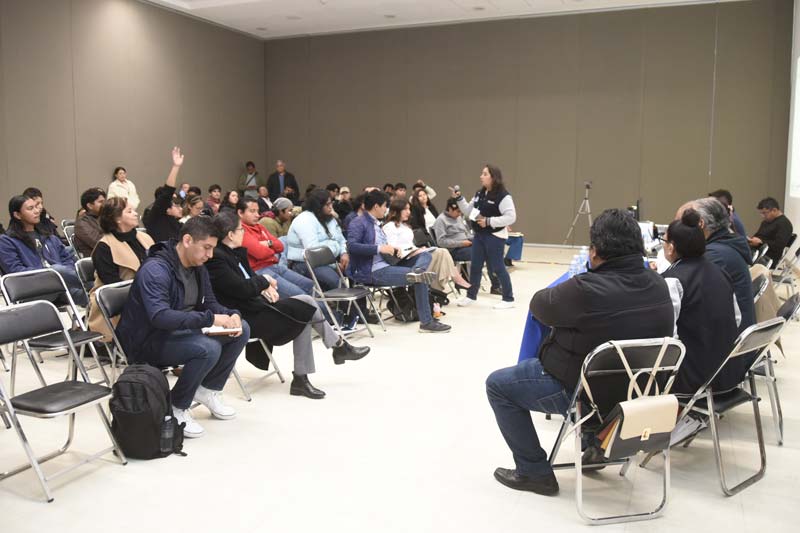 BUAP firma minutas con alumnos tras mesas de diálogo universitario