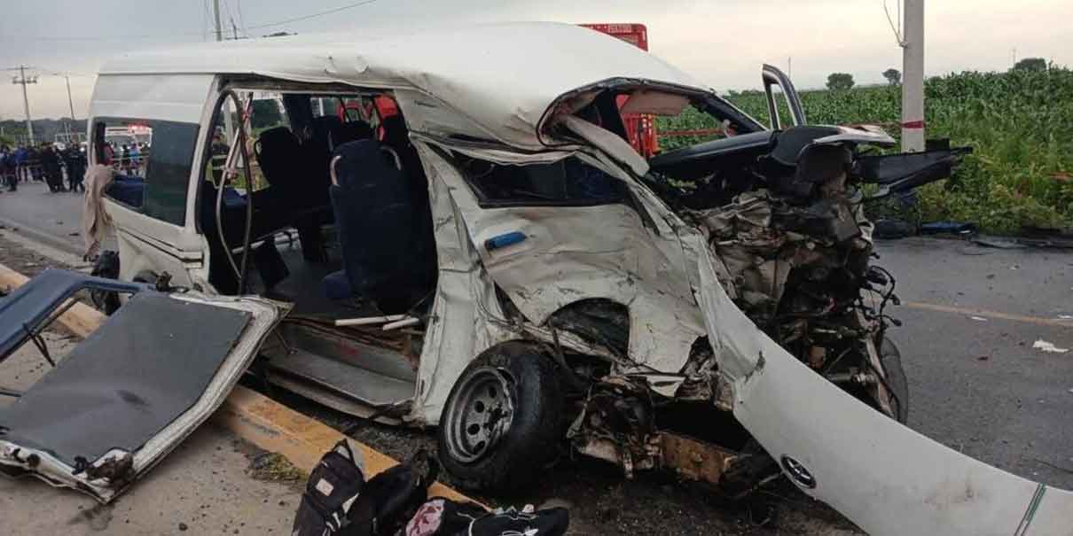 Camión de Coca Cola se estrelló con transporte de personal y mató a cinco trabajadores