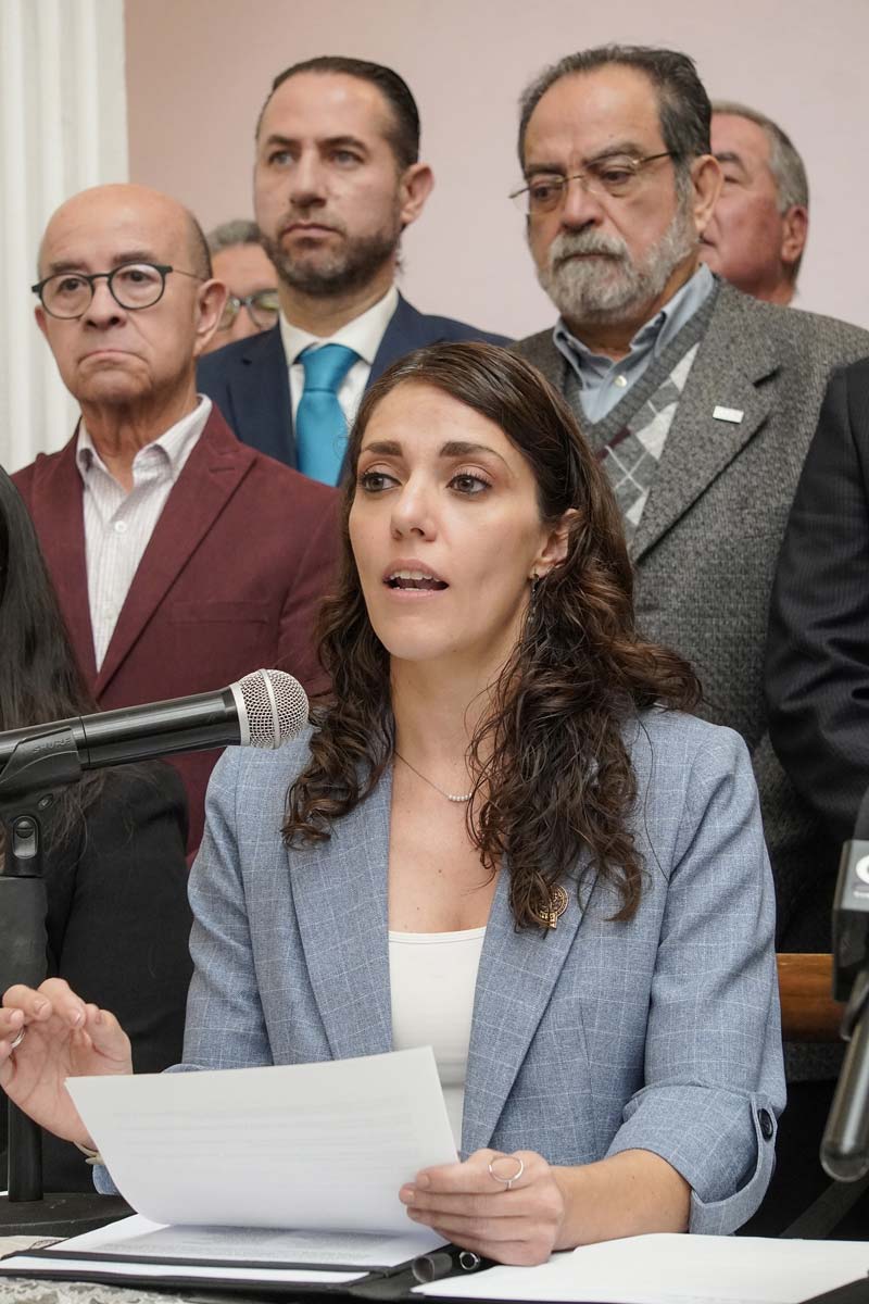 Carmina Castrejón se apuntó para dirigir la Canaco Puebla