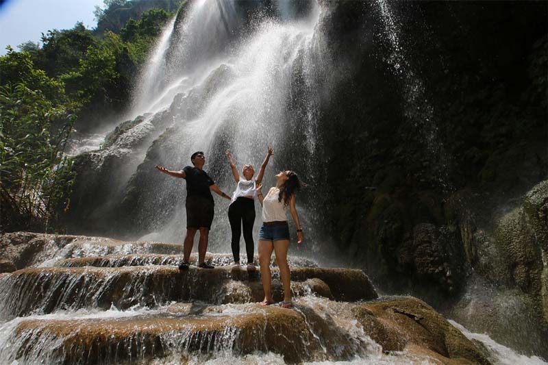 Cascada El Aguacero Chiapas: el lugar secreto donde la naturaleza creó una lluvia eterna entre selva y cañones