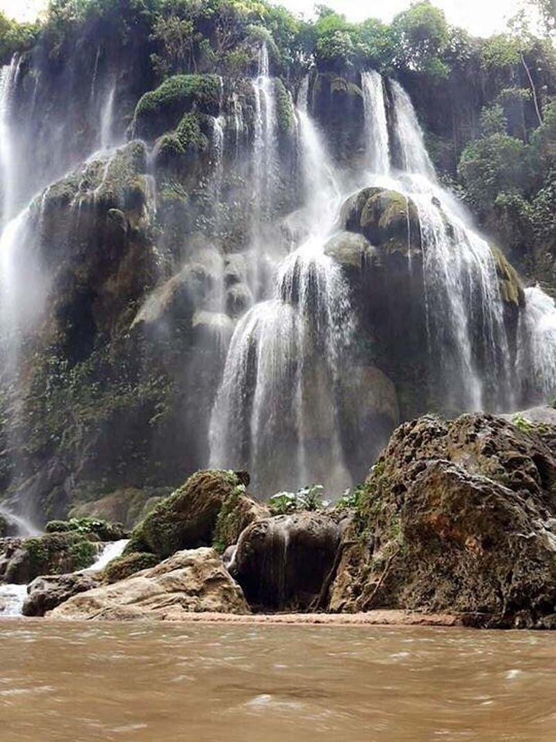 Cascada El Aguacero Chiapas: el lugar secreto donde la naturaleza creó una lluvia eterna entre selva y cañones