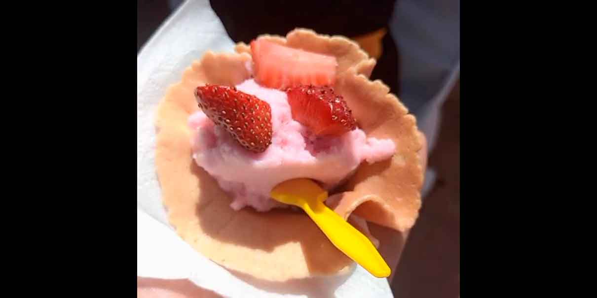 Helado rosa