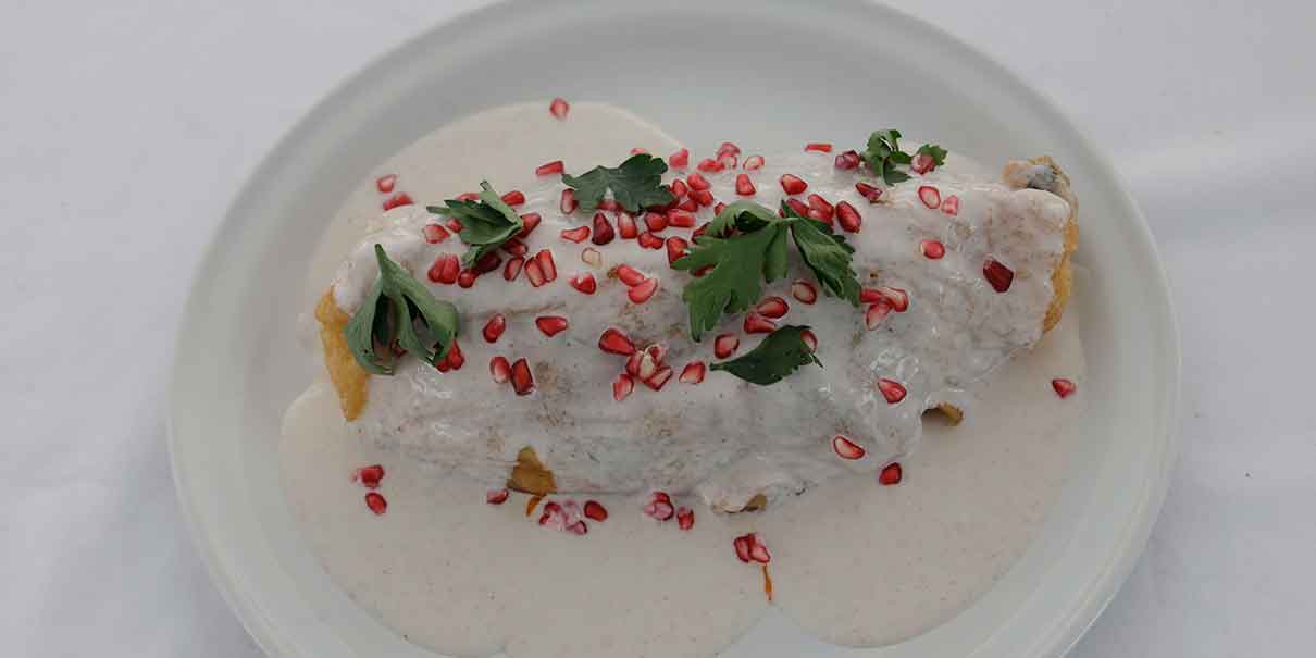 Chiles en nogada
