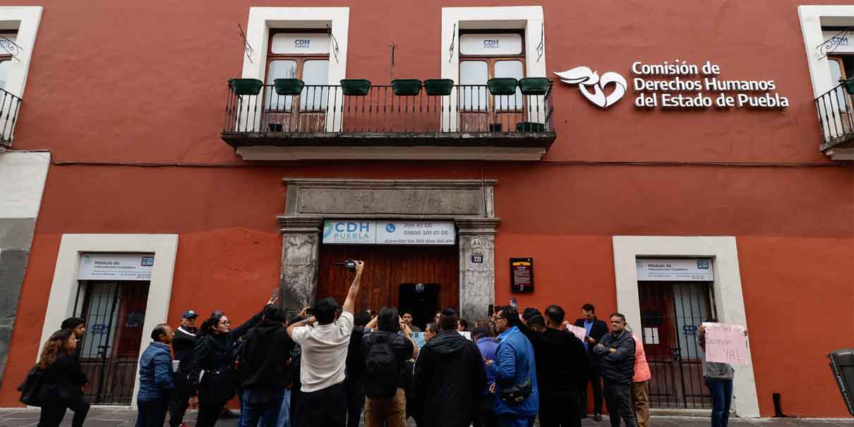 Ciudadanos exigen a la CDH promover acción contra la Ley Censura en Puebla