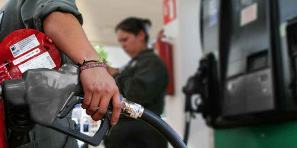 Clausuran gasolinera que vendía huachicol en la carretera Chignahuapan-Tetela