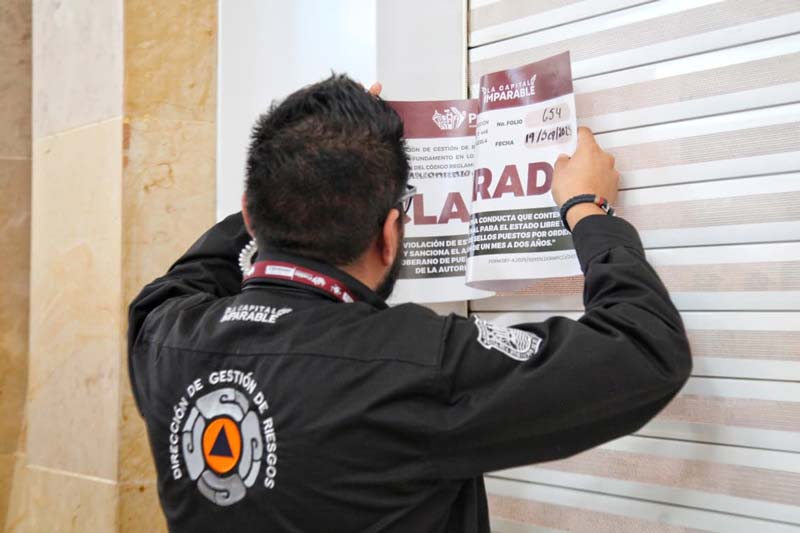 Clausuran negocios que vendían productos de China en operativo de tres órdenes de gobierno
