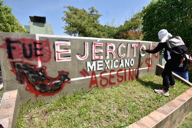 CNDH concluye que el Ejército no participó en la desaparición de los 43 normalistas