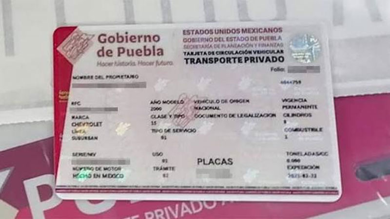 El cambio de propietario actualiza los datos del nuevo dueño en el Registro Estatal Vehicular y la tarjeta de circulación.