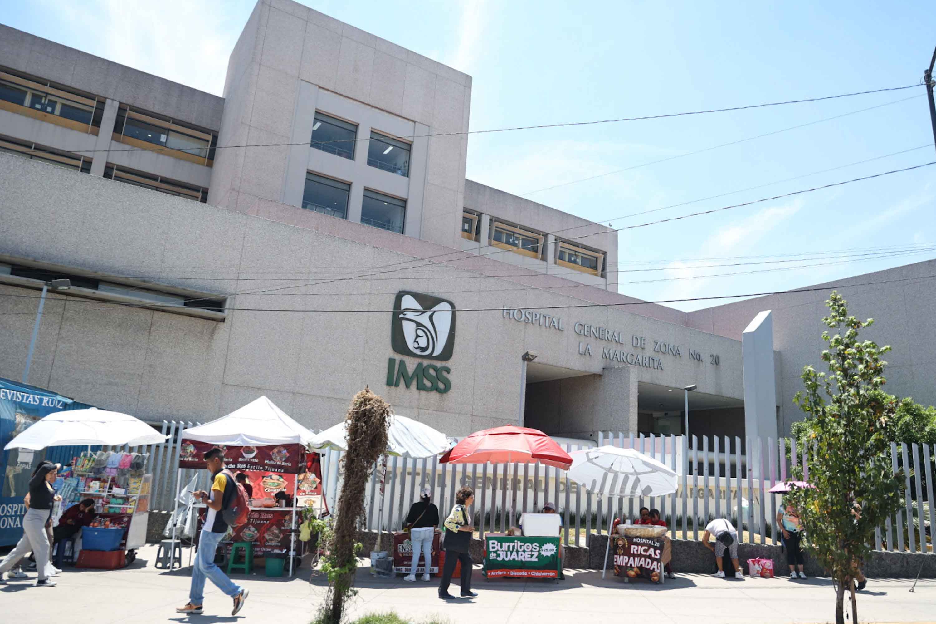 Conflicto por espacios públicos entre ambulantes en Puebla sigue bajo atención