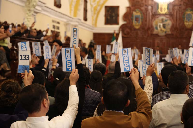 Inconformidad académica llega al Consejo Universitario de la BUAP