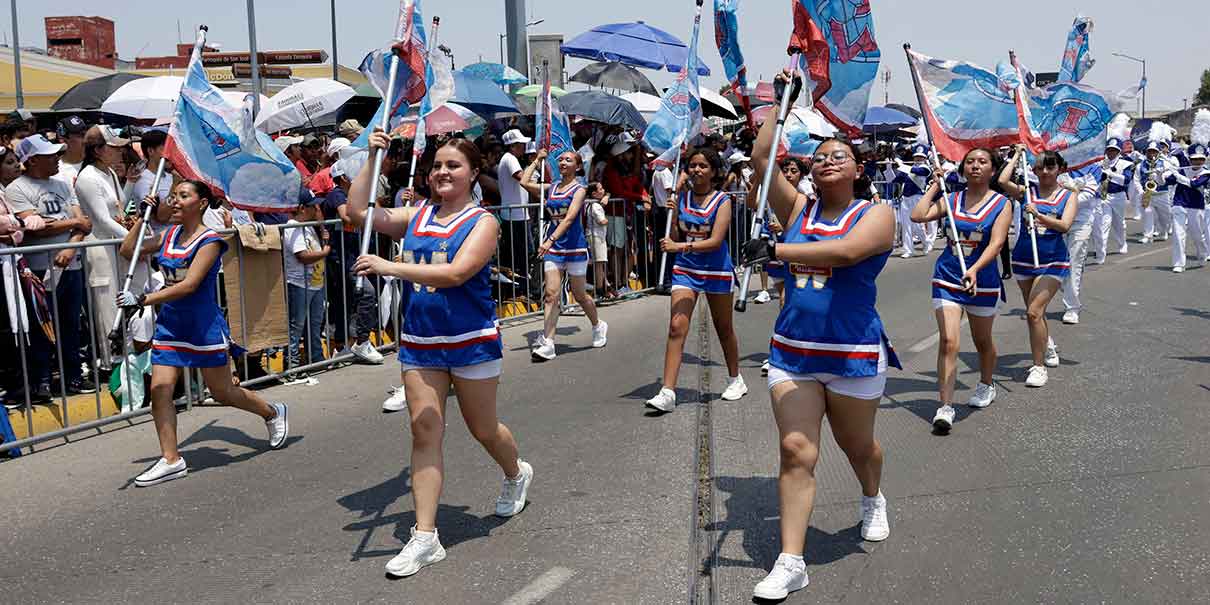 Desfile saldo blanco