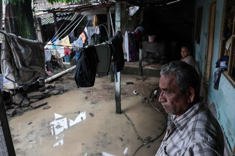 Piden a familias evacuar las zonas de riesgo en la Sierra Norte