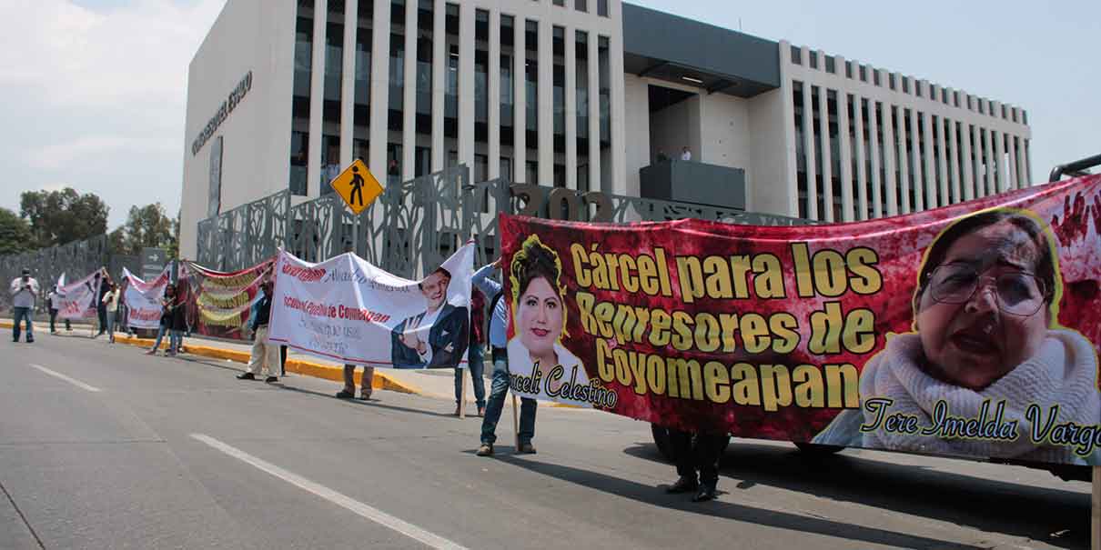 Protesta en el Congreso de Puebla