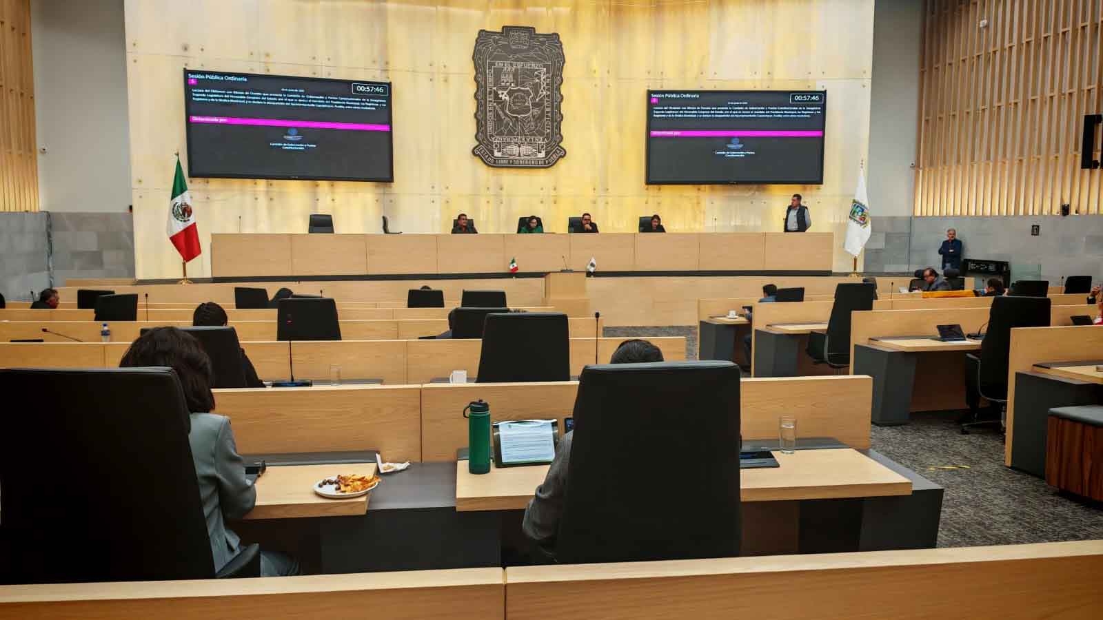 Diputados ajustan pena por ciberasedio ante observaciones de derechos humanos