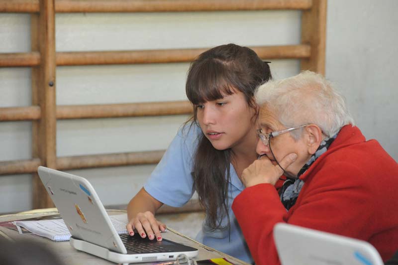 En Puebla, más del 50% abues viven en pobreza y trabaja en la informalidad