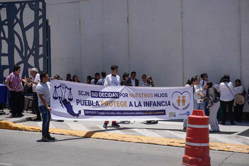 Con 17 mil firmas, buscan frenar reforma de identidad de género infantil en Puebla