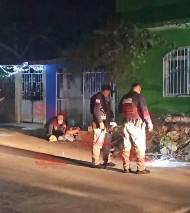 En Venustiano Carranza, un joven murió tras recibir disparos afuera de su casa; autoridades investigan al agresor en motocicleta