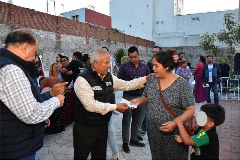 Gobierno de Puebla atiende a damnificados: 83 familias afectadas por explosión en Tepeaca