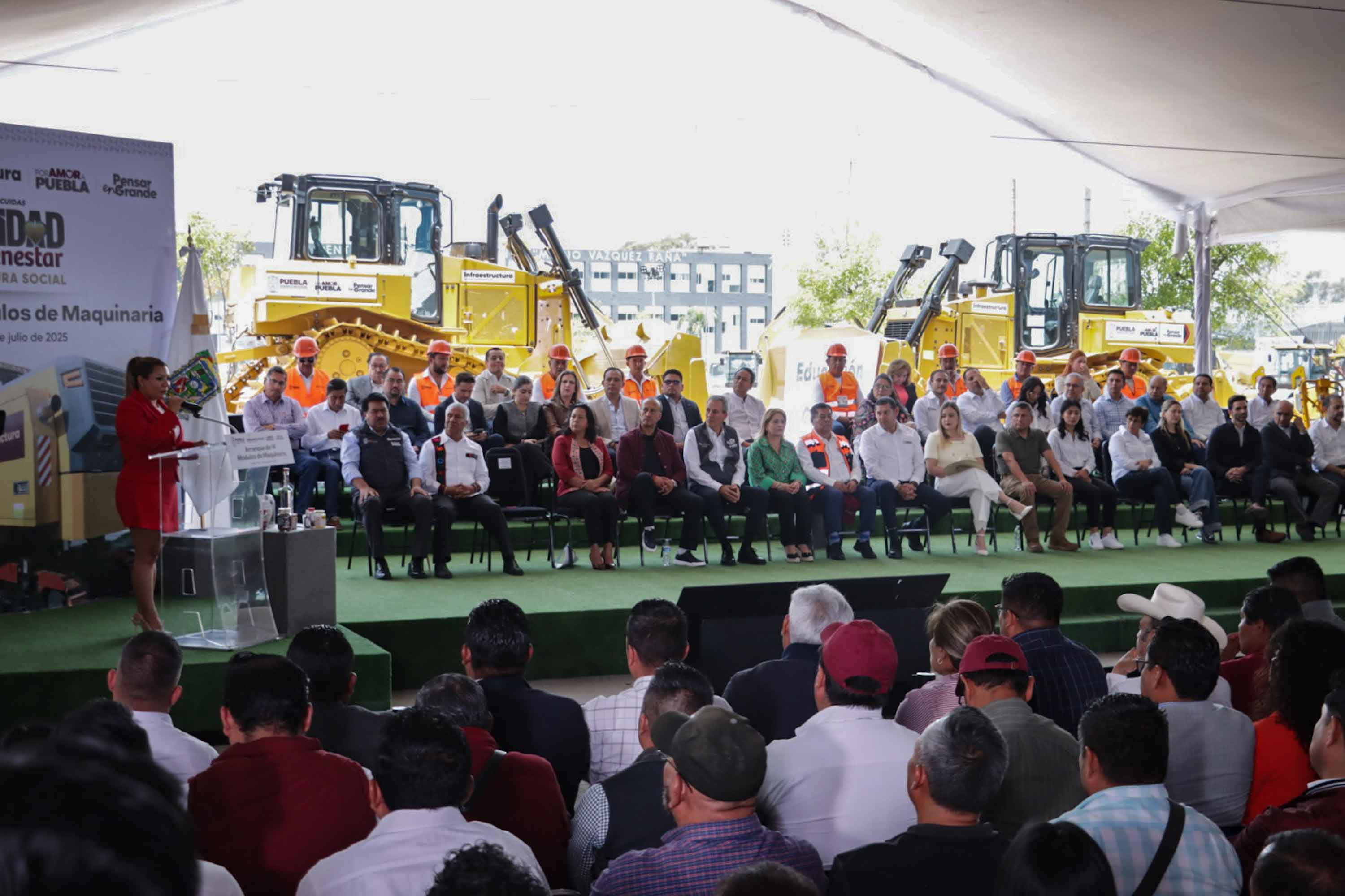 Puebla invierte 578 mdp en maquinaria para municipios olvidados