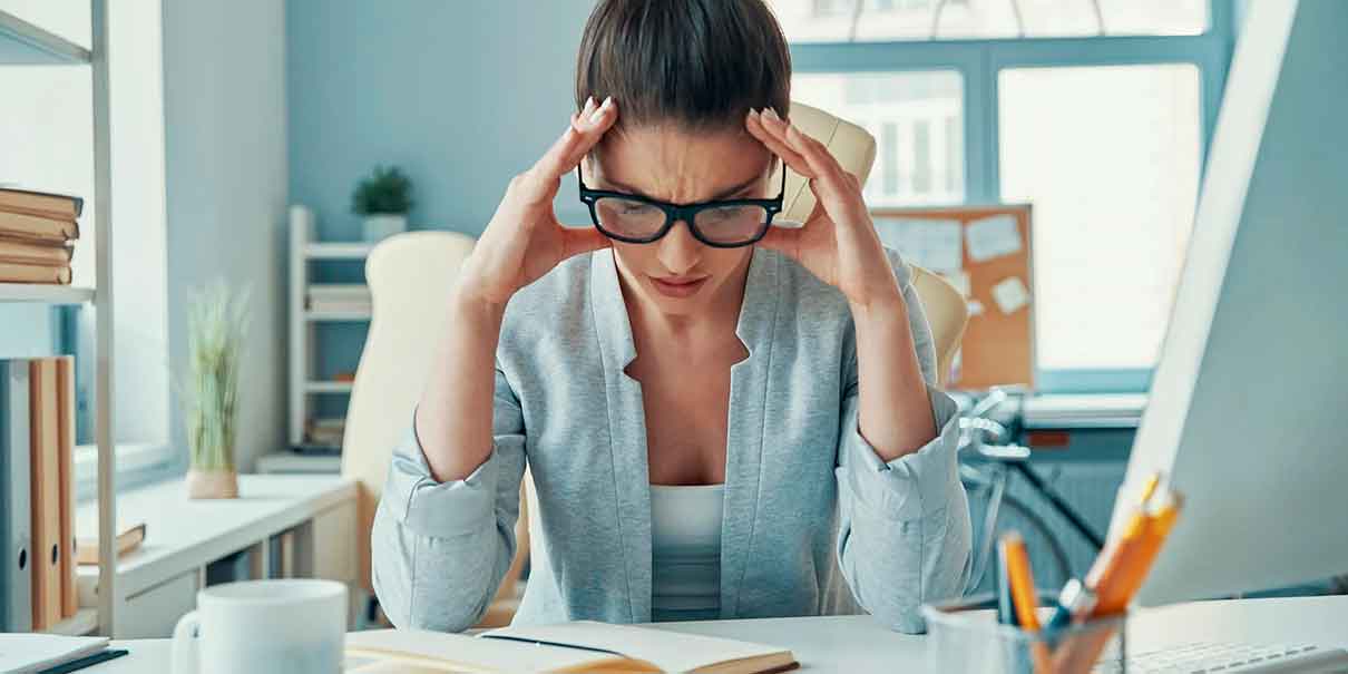 Estrés financiero en mujeres