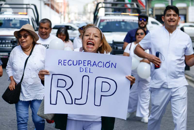Sindicalizados del IMSS exigen mejores condiciones financieras para su retiro
