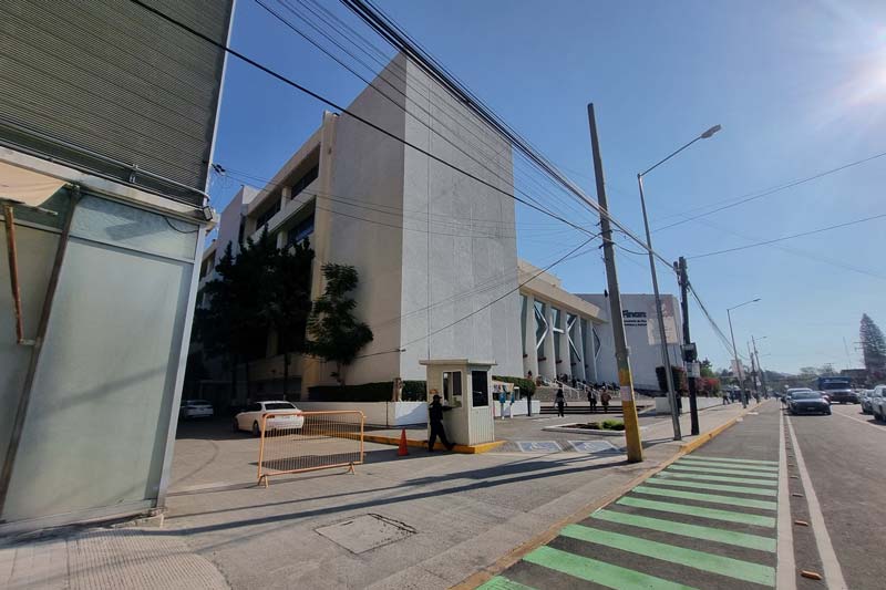 Fallece trabajador estatal dentro de instalaciones de Finanzas en Puebla