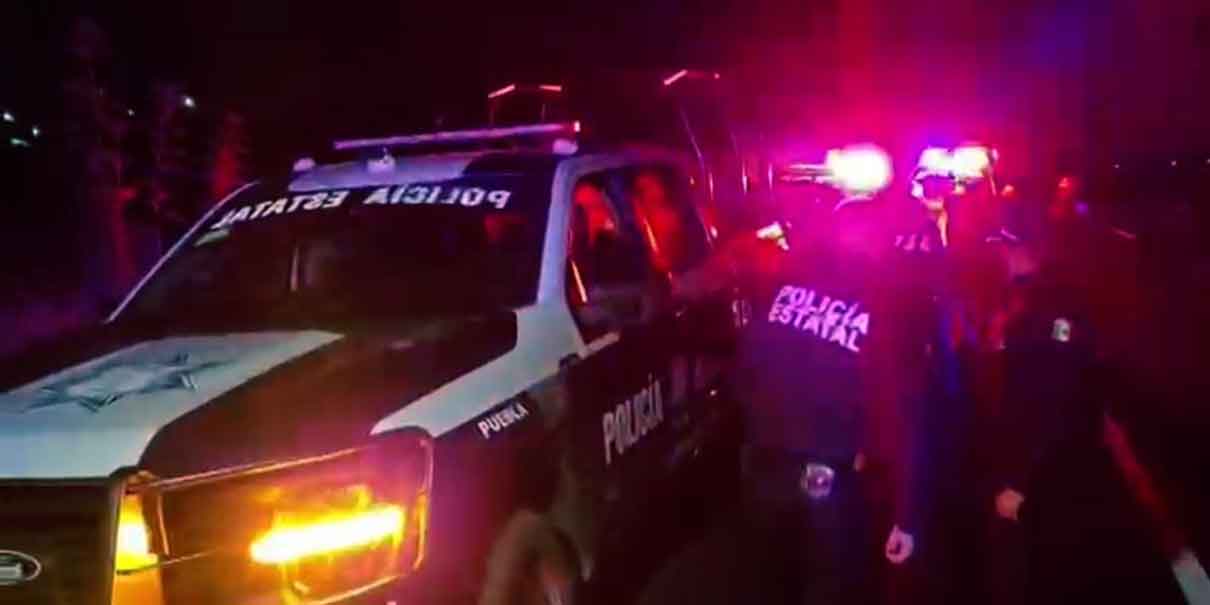 Falsos ministeriales asaltan en la autopista hacia Atlixco; dejaron a familia sin camioneta