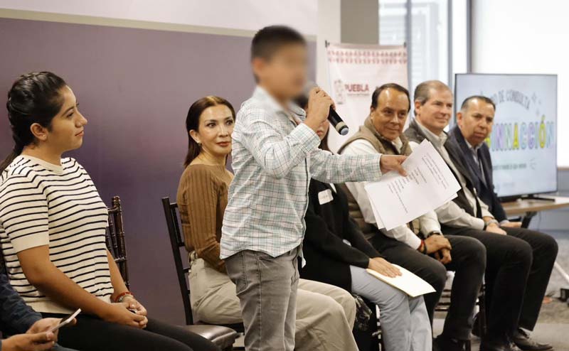 Infancias poblanas exigen entornos digitales seguros en foro “ImagiNNAcción”