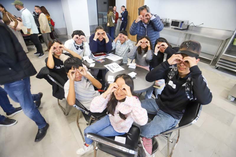 Infancias poblanas exigen entornos digitales seguros en foro “ImagiNNAcción”