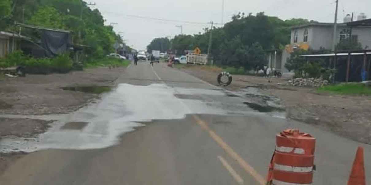 Fuga de gasolina provoca cierre en carretera Pachuca–Tuxpan