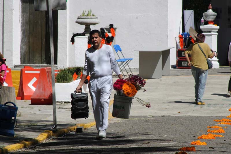 Gobierno de Puebla exhorta a prevenir golpes de calor durante el Día de Muertos