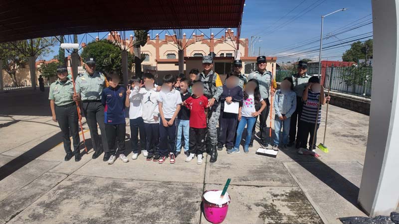 Guardia Nacional realiza jornada de labor social y prevención del delito en escuela de Puebla