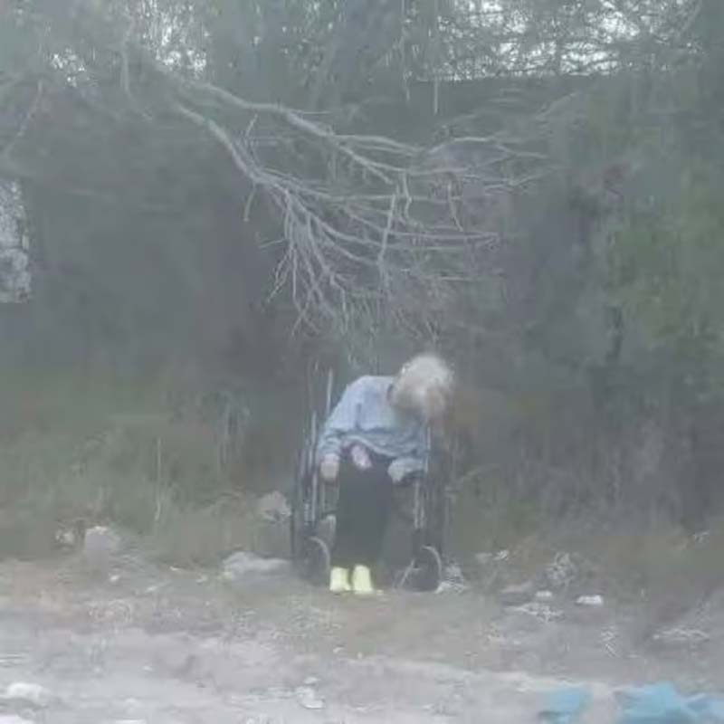 Rescatan a abuelita con hipotermia abandonada en silla de ruedas en Matamoros