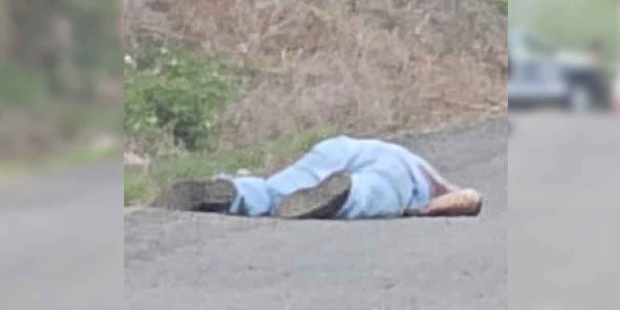 Hallan cadáver con disparos en tramo carretero de Venustiano Carranza