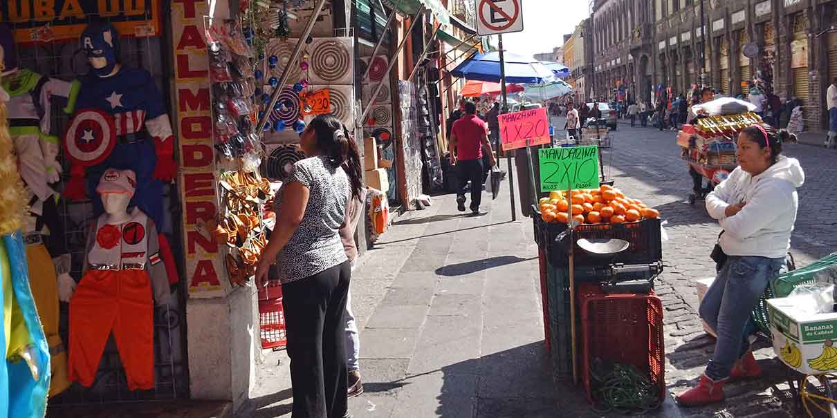 Informalidad laboral frena crecimiento económico