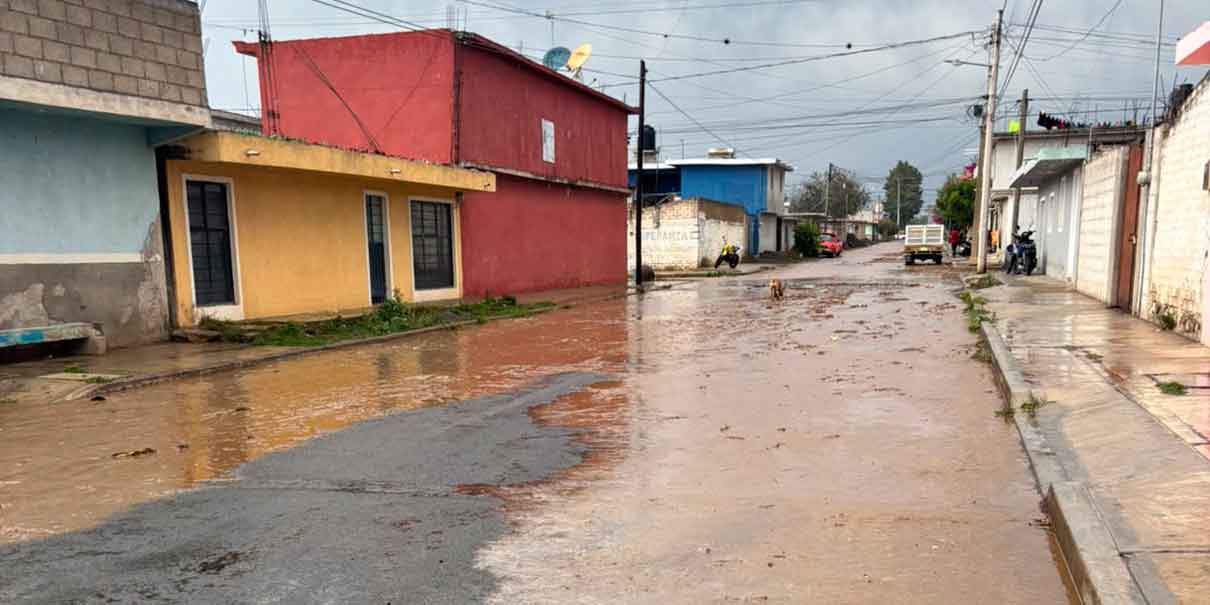 Lodo en calles de Esperanza