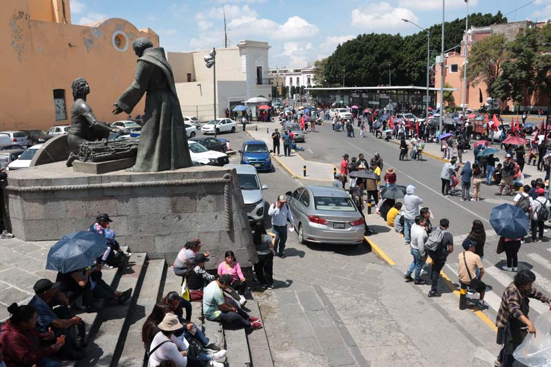 La 28 de Octubre tomó las calles capitalinas y negó la quema de autobús del RUTA