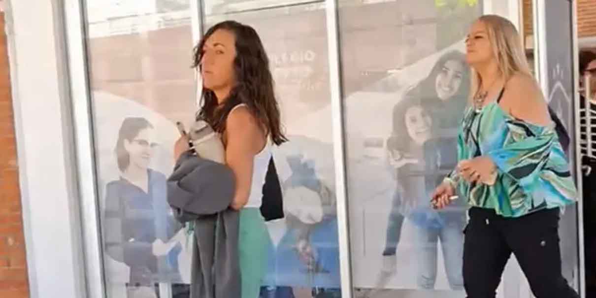 Clausuran colegio donde trabajan las "Ladys Loreto"