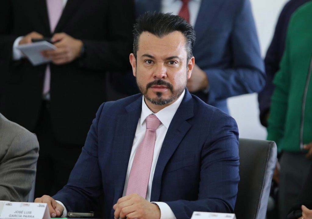 Ley de escoltas a exgobernadores solo actualiza términos legales, confirma Parra