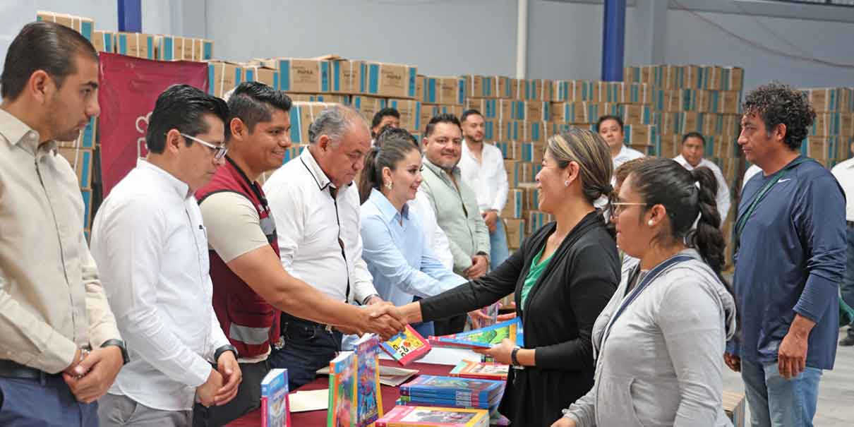 <table class="table"> <thead><tr><td><h4 class="text-dark">Lo de Hoy Noticias te recomienda leer:</h4></td></tr></thead> <tbody><tr><td><h5><a href="/municipios/2025/07/18/10134/en-texmelucan-tambien-criminales-operaban-videovigilancia-en-vialidades">En Texmelucan también criminales operaban videovigilancia en vialidades</a></h5></td></tr><tr><td><h5><a href="/municipios/2025/07/18/10142/atlixcayotontli-2025-atlixco-celebra-su-identidad-con-danzas-sabores-y">Atlixcayotontli 2025: Atlixco celebra su identidad con danzas, sabores y raíces vivas</a></h5></td></tr><tr><td><h5><a href="/municipios/2025/07/17/10113/arranca-construccion-del-campus-regional-de-la-usep-en-izucar-con">Arranca construcción del campus regional de la USEP en Izúcar con inversión de 48.8 mdp</a></h5></td></tr> </tbody></table>