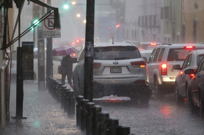 Lluvias, viento y posibles tormentas eléctricas afectan Puebla