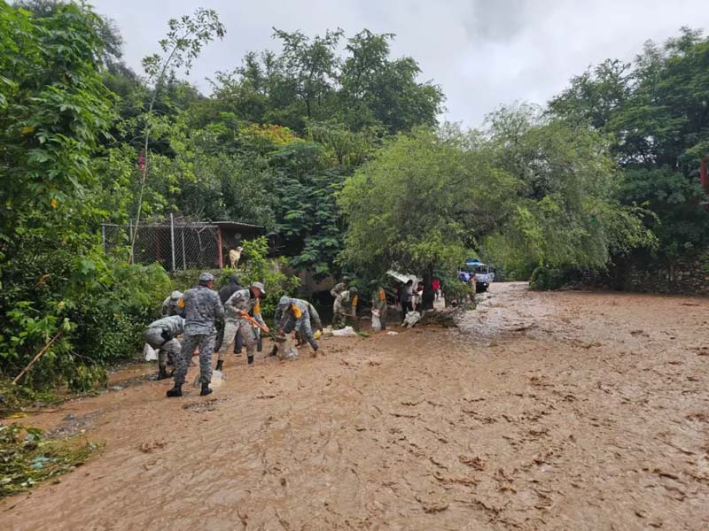Suman 47 muertos por lluvias; más de 150 municipios afectados en cinco estados