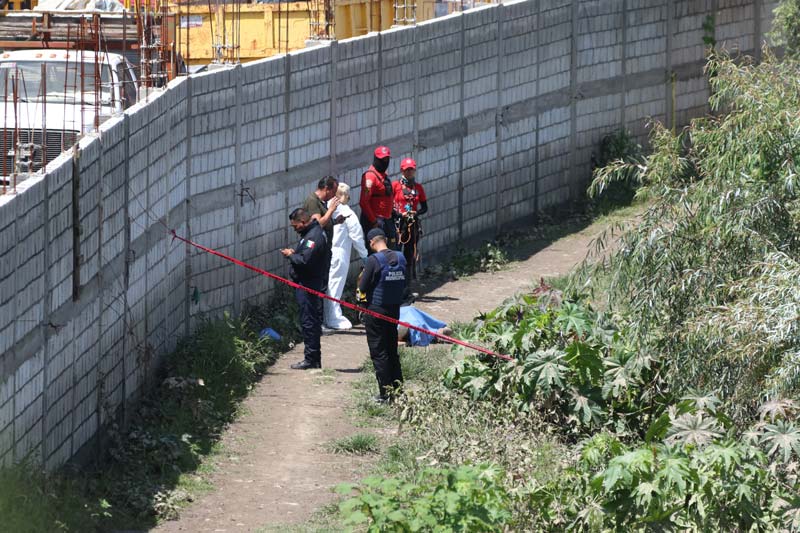 Hallan al policía desaparecido en el río Atoyac; auxiliaba a tres mujeres durante inundaciones